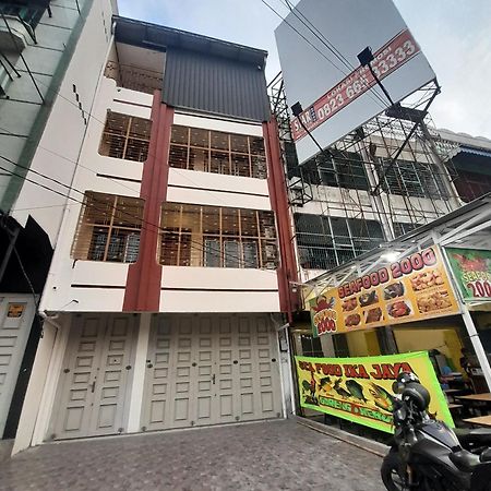 Oyo 93101 Al-Ainah Family Homestay Medan Extérieur photo