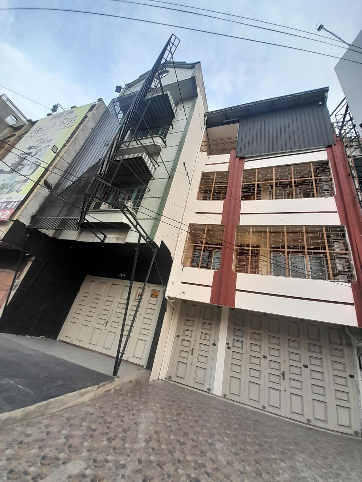 Oyo 93101 Al-Ainah Family Homestay Medan Extérieur photo