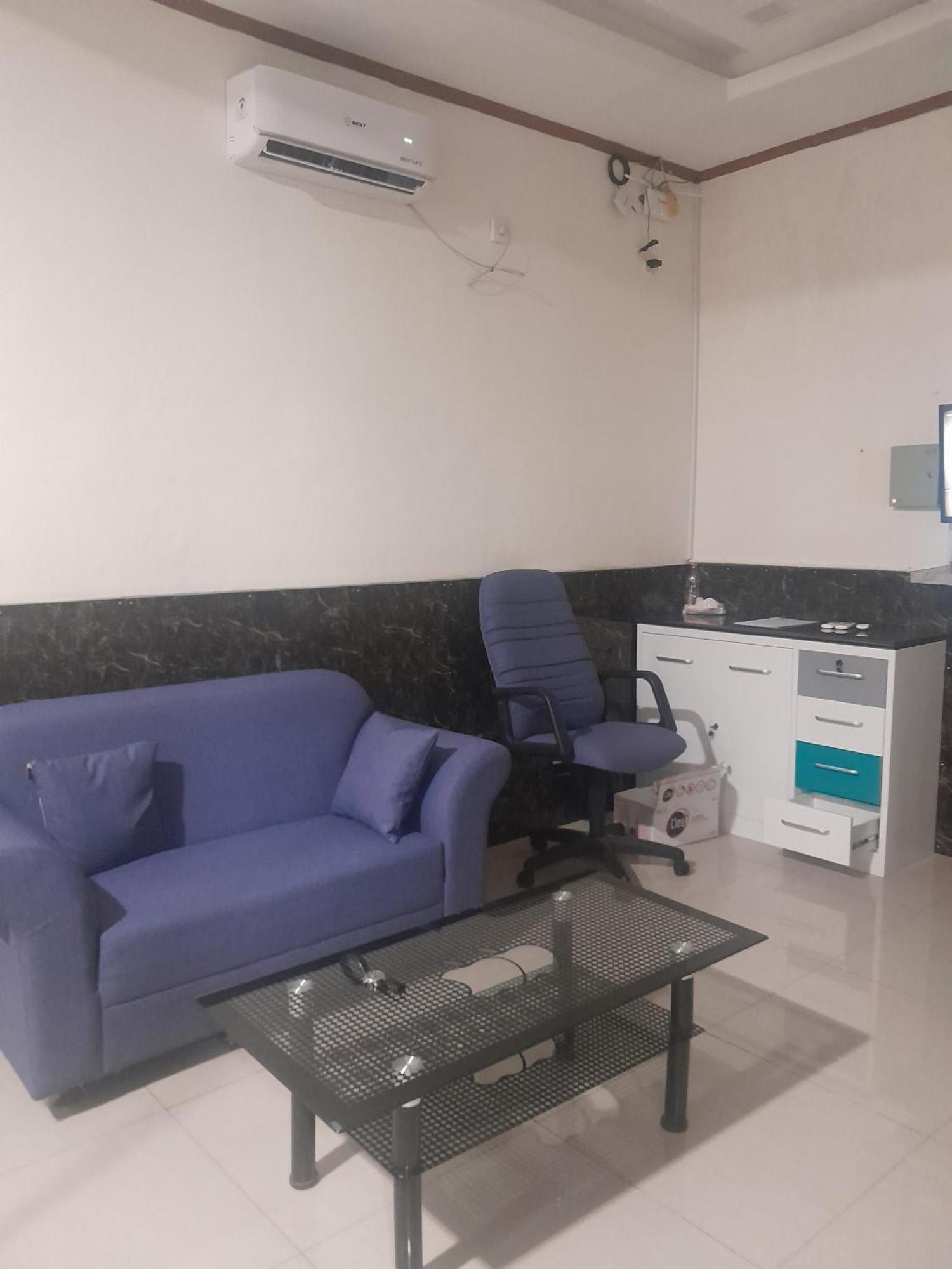 Oyo 93101 Al-Ainah Family Homestay Medan Extérieur photo